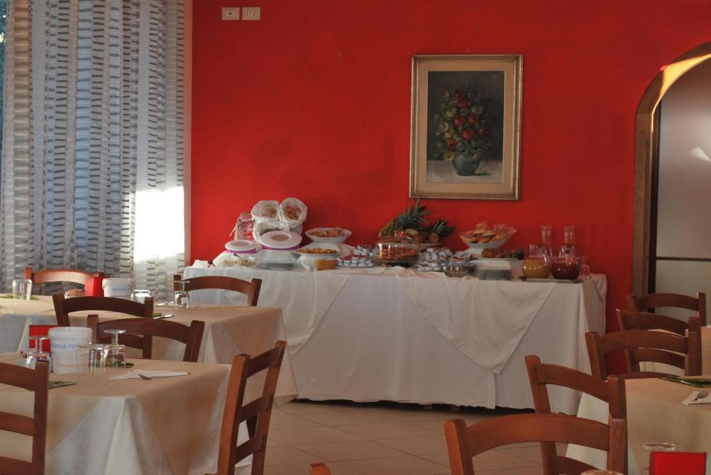 Albergo Smeraldo Castelnuovo Magra Exterior photo